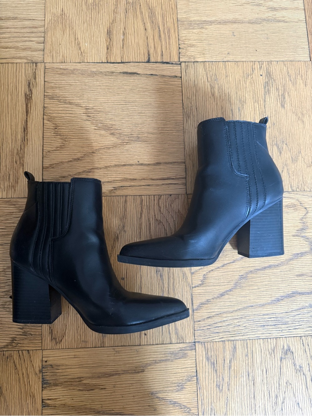 Nine West Black Leather Pointed Toe Block Heel Ankle Boots